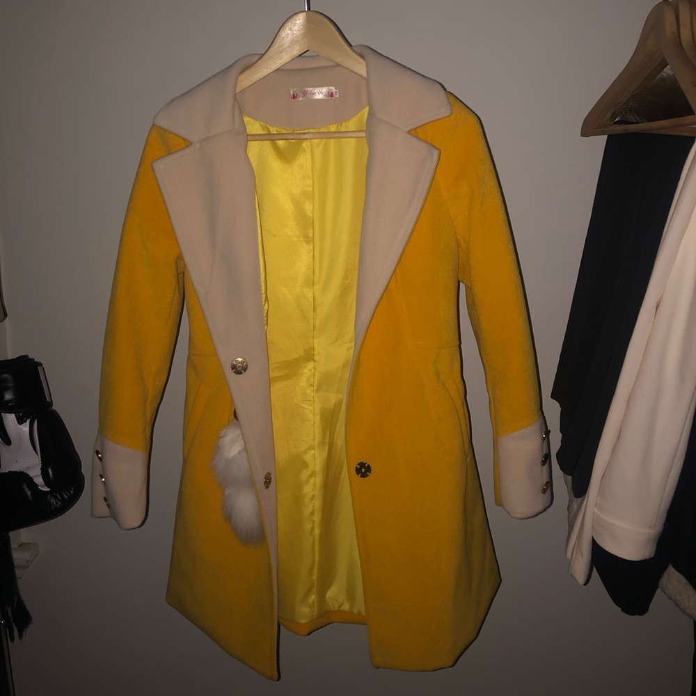 YI XING YU petite coat [size M]